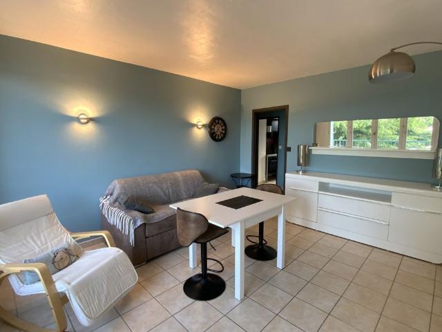 Location Appartement 2 pièces 47m² ST MARCEL 27950
