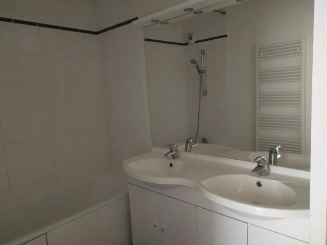 Location Appartement 2 pièces 47m² VICHY 03200