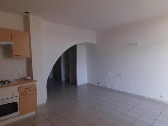 Location Appartement 2 pièces 47m² VILLENEUVE SUR LOT 47300