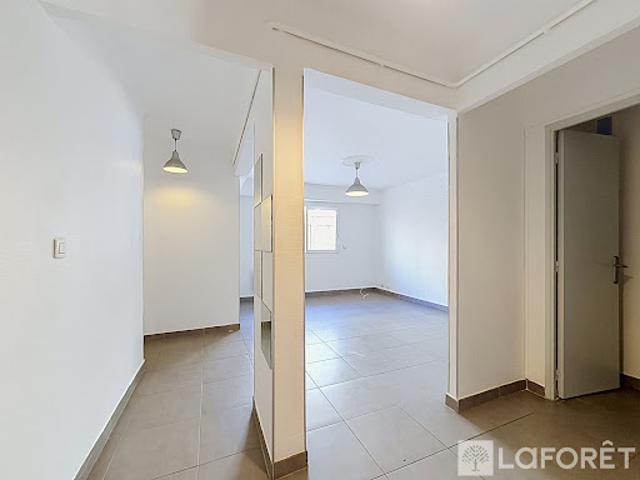 Location Appartement 2 pièces 44.59 m2 Menton