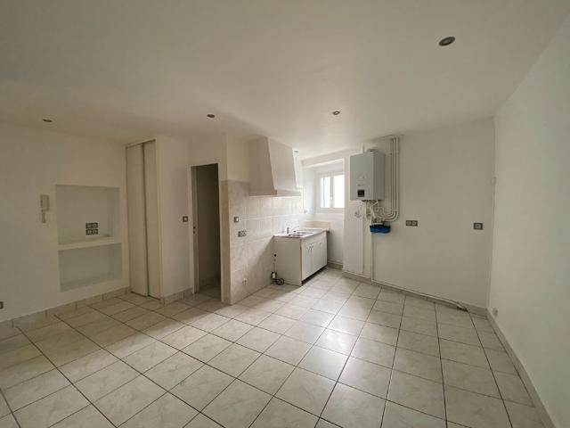 Location appartement 2 pièces, 44.09m², Trélazé