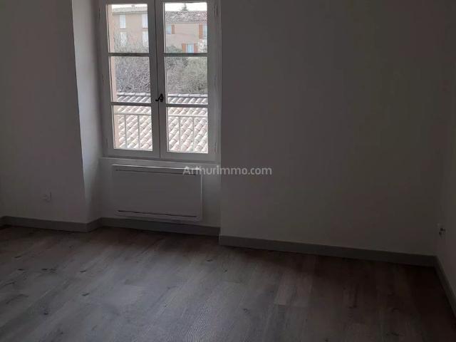 Location Appartement 2 pièces 44 m2 à Aups