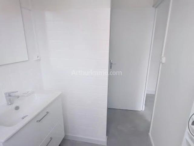 Location Appartement 2 pièces 44 m2 Coutras