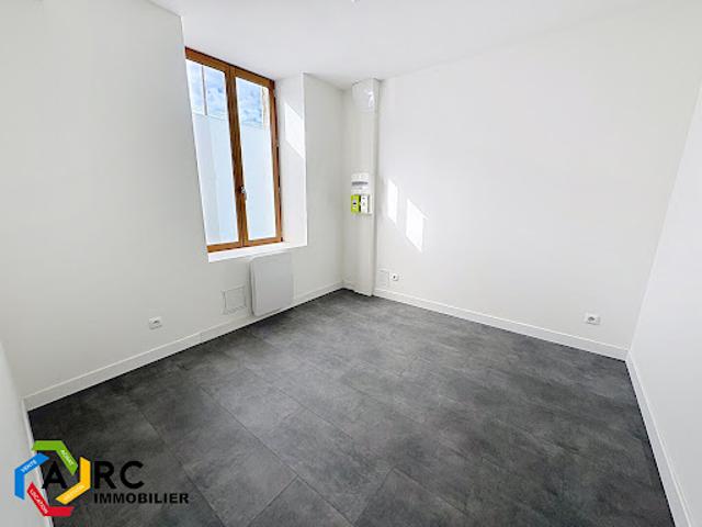 Location Appartement 2 pièces 44 m2 Saint Ay