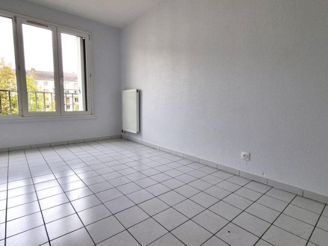 Location Appartement 2 pièces 44m² CAEN 14000