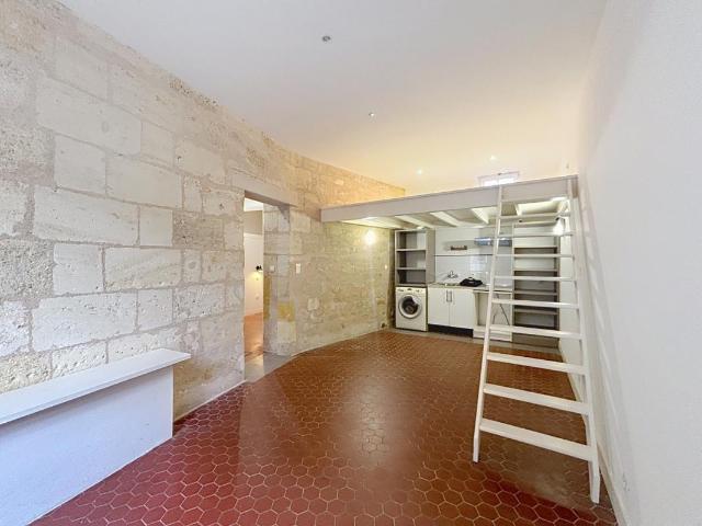 Location Appartement 2 pièces 44m² BORDEAUX 33000