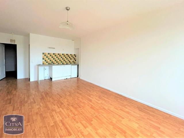 Location Appartement 2 pièces 44m² BEAUMONT DE LOMAGNE 82500