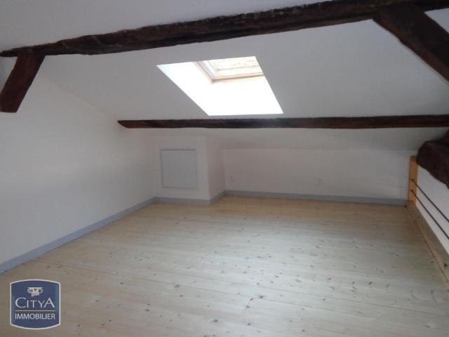 Location Appartement 2 pièces 44m² BELLEVILLE 69220