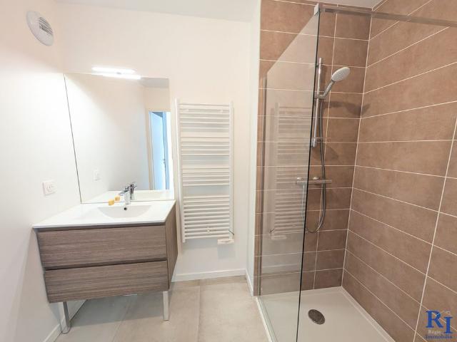 Location Appartement 2 pièces 44m² GIERES 38610