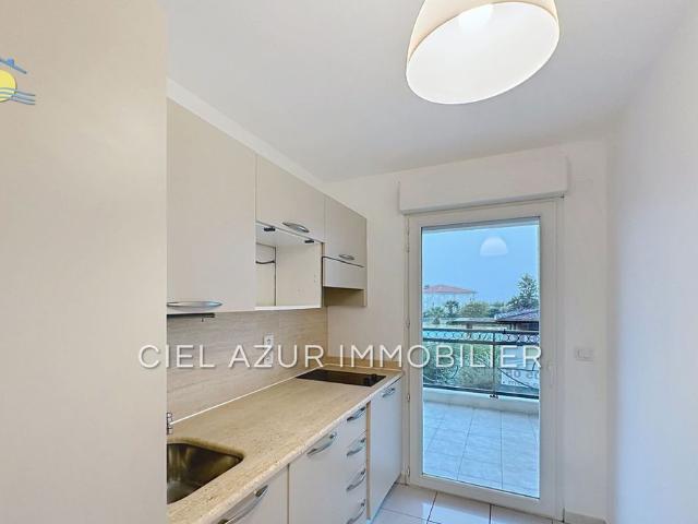 Location Appartement 2 pièces 44m² JUAN LES PINS 06160