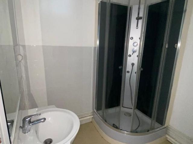 Location Appartement 2 pièces 44m² LE CREUSOT 71200
