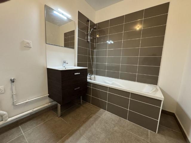 Location Appartement 2 pièces 44m² LILLE 59000