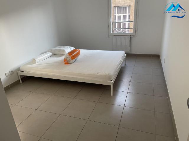 Location Appartement 2 pièces 44m² MARSEILLE 6ème