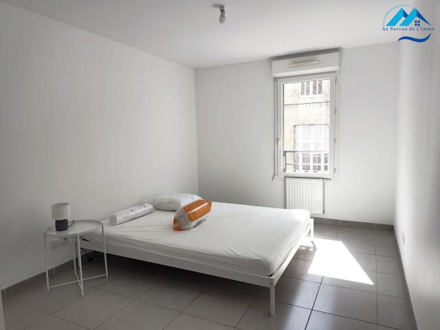 Location Appartement 2 pièces 44m² MARSEILLE 6ème