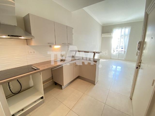 Location Appartement 2 pièces 44m² SETE 34200