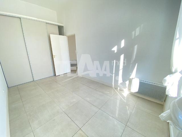 Location Appartement 2 pièces 44m² SETE 34200