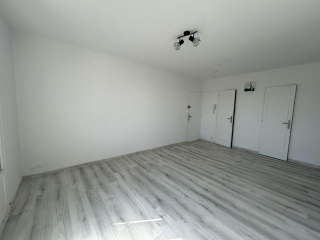 Location Appartement 2 pièces 44m² ST JULIEN LES VILLAS 10800
