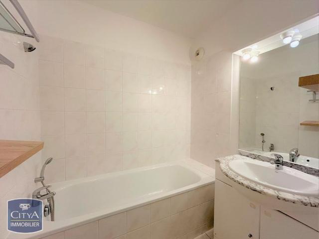 Location Appartement 2 pièces 44m² PINEUILH 33220
