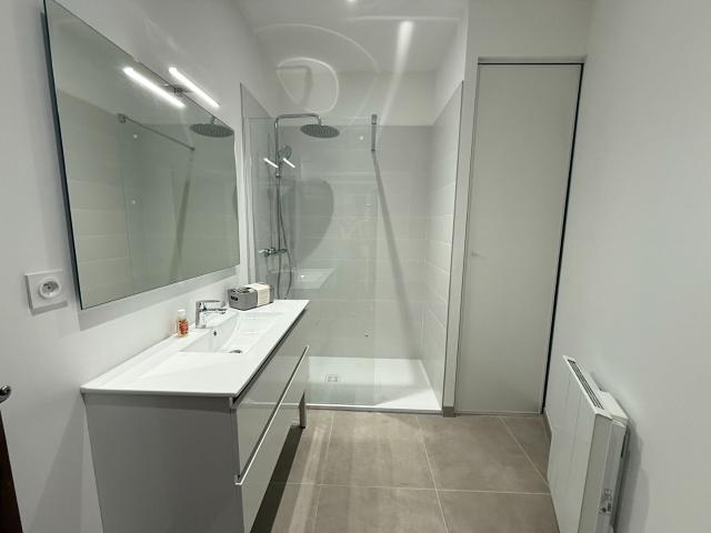 Location appartement 2 pièces, 45.46m², Nîmes
