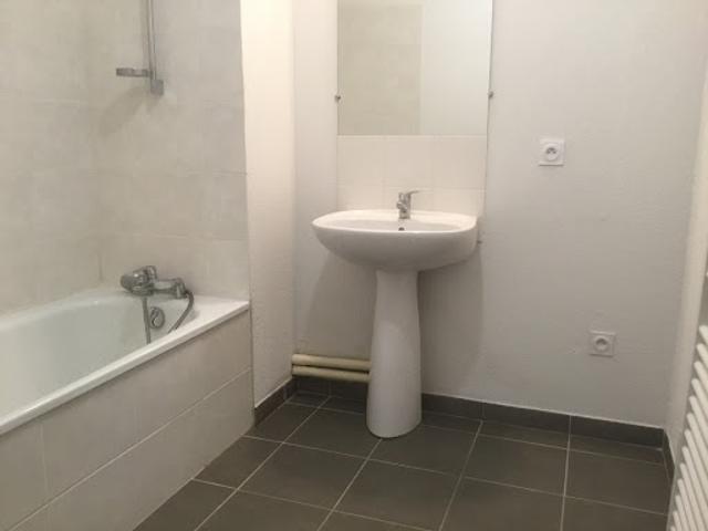 Location Appartement 2 pièces 45.6 m2 Juvignac