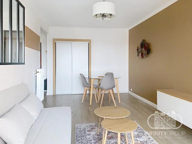 Location Appartement 2 pièces 45.32 m2 Grasse