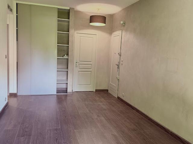 Location Appartement 2 pièces 45 m2 Valbonne