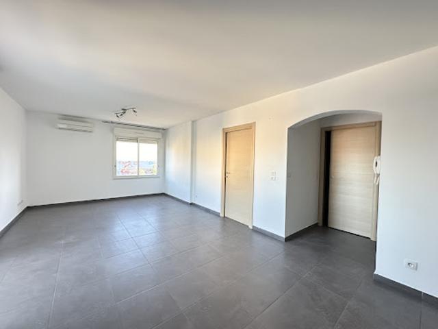 Location Appartement 2 pièces 45 m2 Biguglia