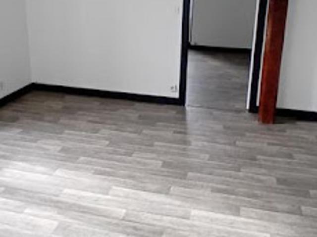 Location Appartement 2 pièces 45 m2 Chalus
