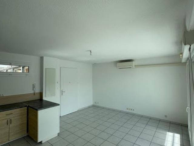 Location Appartement 2 pièces 45 m2 Entressen