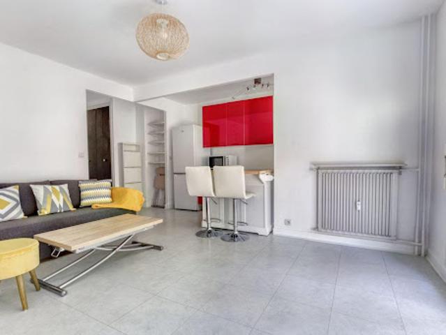 Location Appartement 2 pièces 45 m2 Paris 20ème