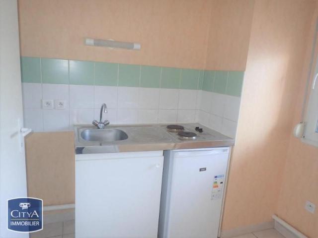 Location Appartement 2 pièces 45m² CARCASSONNE 11000