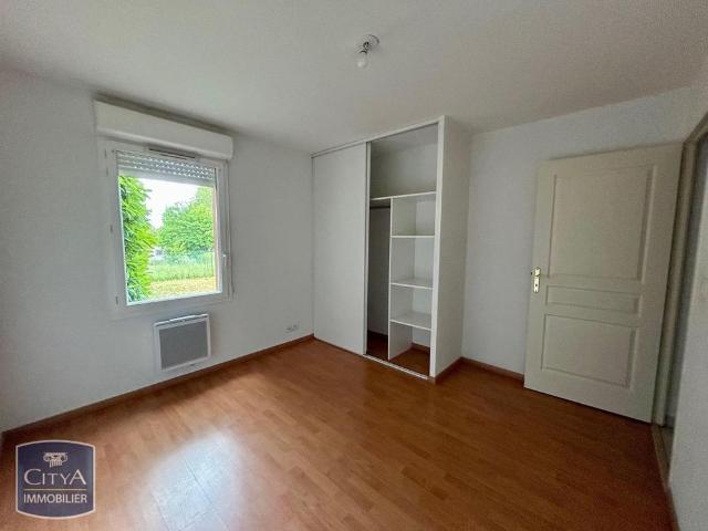 Location Appartement 2 pièces 45m² CASTELJALOUX 47700