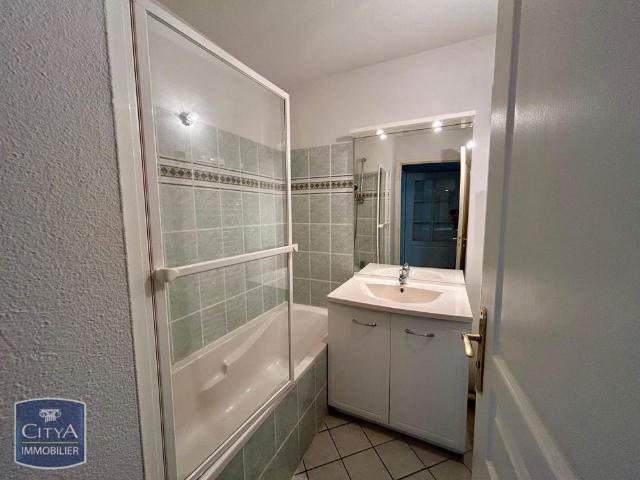 Location Appartement 2 pièces 45m² CASTELJALOUX 47700