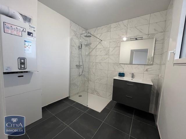 Location Appartement 2 pièces 45m² CHAMALIERES 63400