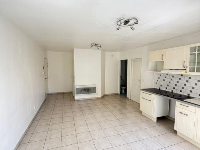 Location Appartement 2 pièces 45m² CLAYE SOUILLY 77410