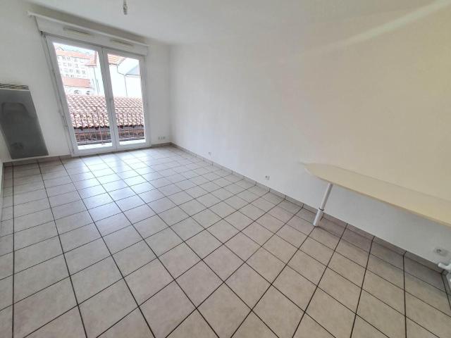 Location Appartement 2 pièces 45m² CLERMONT FERRAND 63000