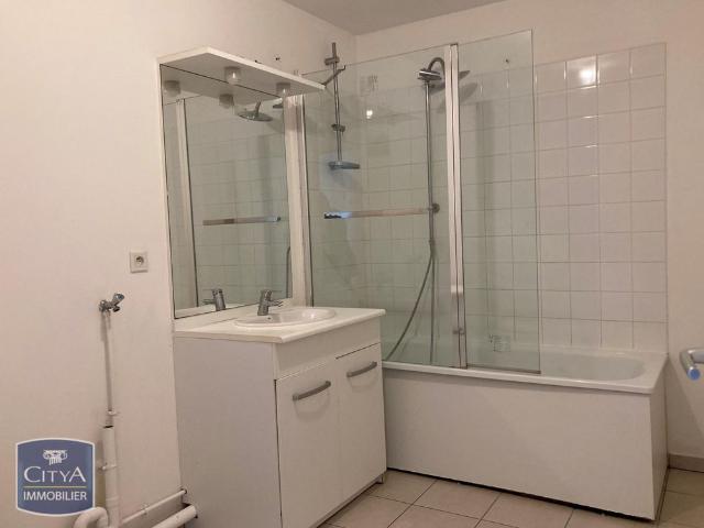 Location Appartement 2 pièces 45m² AMIENS 80090