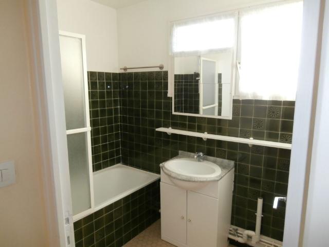 Location Appartement 2 pièces 45m² BOURGES 18000