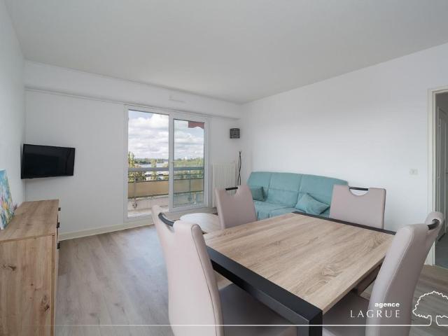 Location Appartement 2 pièces 45m² BELLERIVE SUR ALLIER 03700