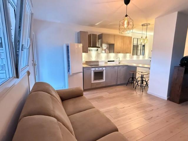Location Appartement 2 pièces 45m² LA TRINITE 06340