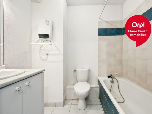 Location Appartement 2 pièces 45m² LABRUGUIERE 81290