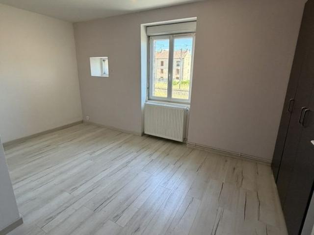 Location Appartement 2 pièces 45m² LUNEVILLE 54300