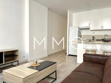 Location Appartement 2 pièces 45m² MARSEILLE 1er