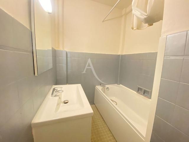 Location Appartement 2 pièces 45m² NICE 06000