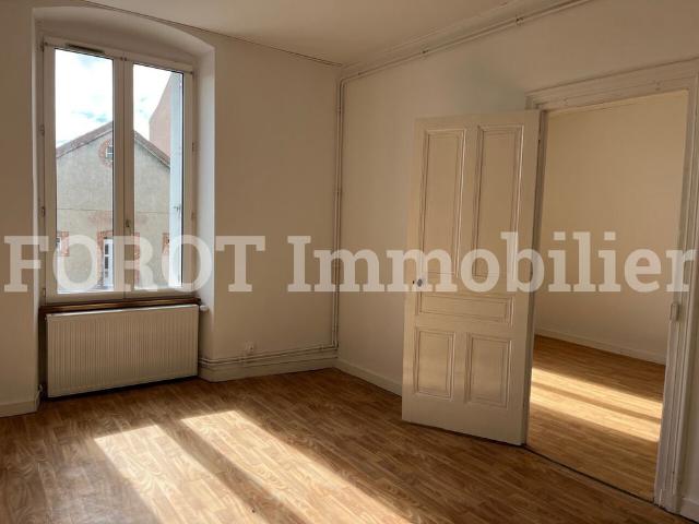 Location Appartement 2 pièces 45m² ST AGREVE 07320