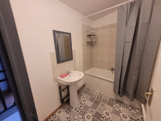 Location Appartement 2 pièces 45m² RAISMES 59590