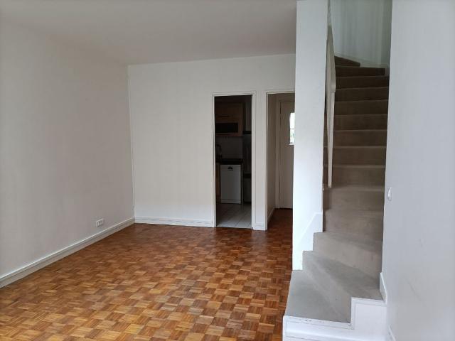 Location appartement 2 pièces, 46.60m², Paris 14