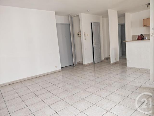 Location Appartement 2 pièces 46.81 m2 Trets