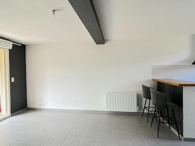 Location Appartement 2 pièces 46.02 m2 Saint Seurin de Cursac