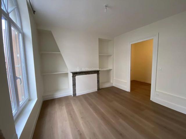 Louer appartement de 2 pièces 46 m² 740 € à Tours 37000: une annonce Arthurimmo.com